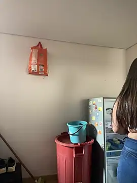 girl anni online show from 28, 2, 2025