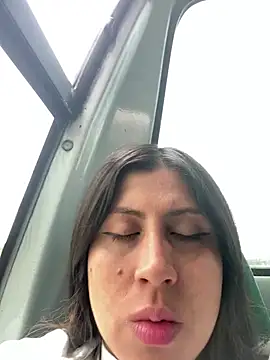 girl anni online show from 4, 3, 2025