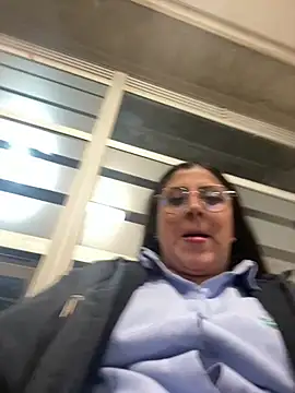 girl anni online show from 14, 3, 2025