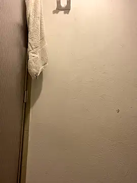 girl anni online show from 9, 9, 2025