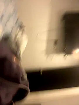 girl anni online show from 21, 9, 2025