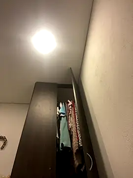 girl anni online show from 30, 9, 2025