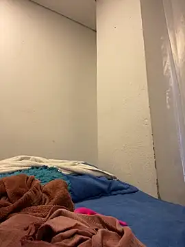 girl anni online show from 21, 10, 2025