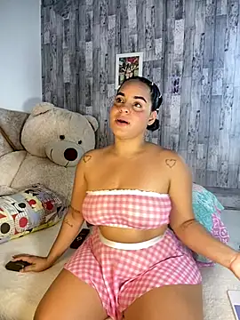 Violetrousse online show from 4, 11, 2025