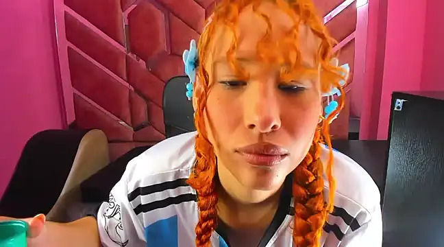 Nami Curls online show from 3, 3, 2025