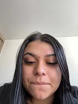 alissonfernandez  online show from 12, 1, 2025