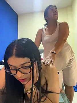 Snapshot of alissonfernandez_ chatting on 12, 10, 2025 alissonfernandez  online show from 12, 10, 2025