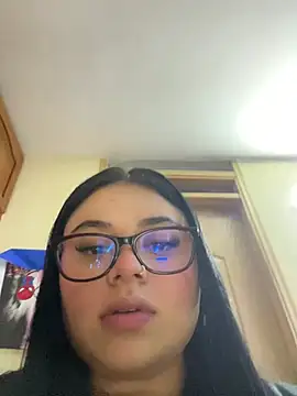 alissonfernandez  online show from 13, 2, 2026