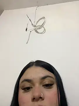 alissonfernandez  online show from 2, 5, 2026