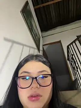 alissonfernandez  online show from 29, 5, 2026