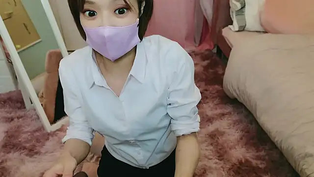RYOKO desu online show from 10, 1, 2025