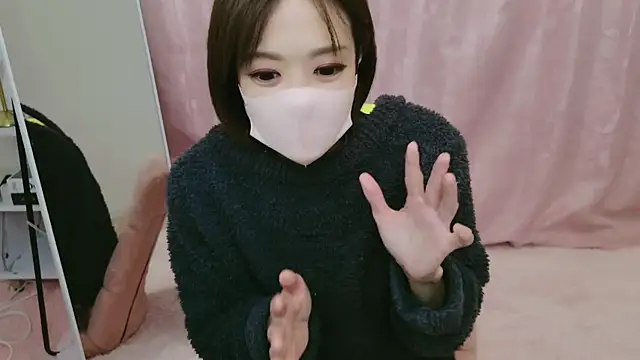 RYOKO desu online show from 1, 2, 2025