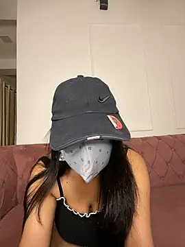 Snapshot of Emmy_kapoor chatting on 29, 1, 2025 Emmy kapoor online show from 29, 1, 2025