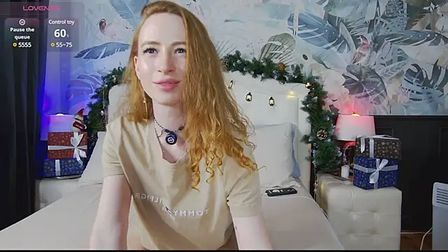 Snapshot of _AngelMoon_ chatting on 3, 1, 2025 AngelMoon online show from 3, 1, 2025