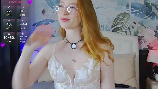 Snapshot of _AngelMoon_ chatting on 13, 3, 2025 AngelMoon online show from 13, 3, 2025