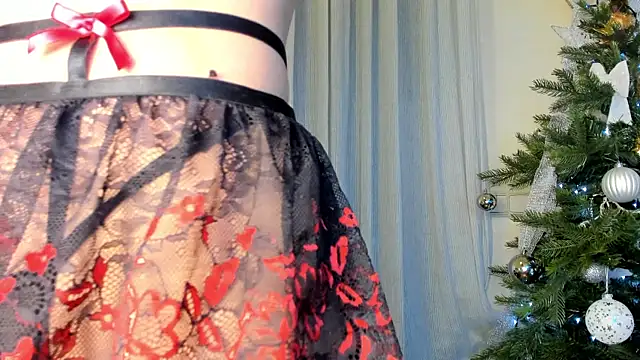 Snapshot of LunaMystyque chatting on 1, 1, 2025 LunaMystyque online show from 1, 1, 2025