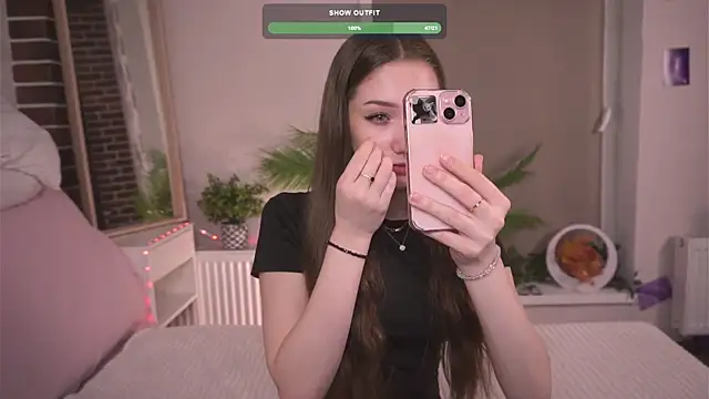 Snapshot of HarrietBulmer chatting on 27, 1, 2025 HarrietBulmer online show from 27, 1, 2025