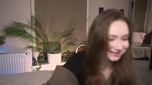 Snapshot of HarrietBulmer chatting on 3, 2, 2025 HarrietBulmer online show from 3, 2, 2025