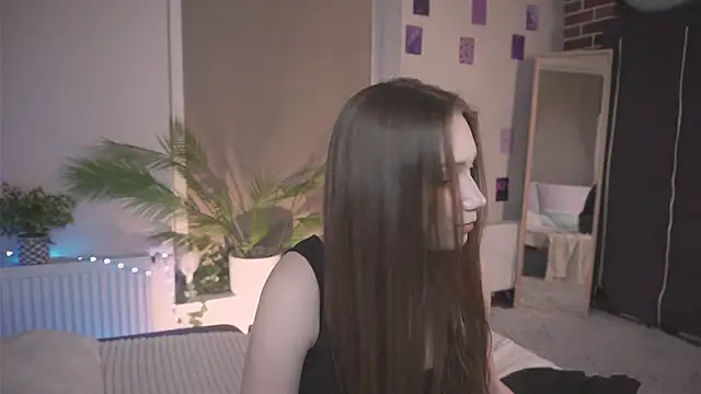 Snapshot of HarrietBulmer chatting on 6, 2, 2025 HarrietBulmer online show from 6, 2, 2025