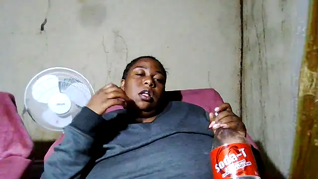 Snapshot of bustyboobs6 chatting on 12, 9, 2025 bustyboobs6 online show from 12, 9, 2025