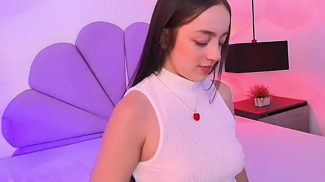 Snapshot of irina-v chatting on 7, 3, 2025 irina-v online show from 7, 3, 2025