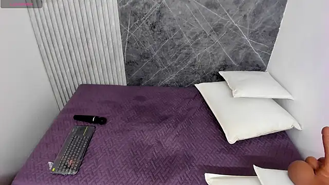 Dahiana gomez18 online show from 18, 2, 2025