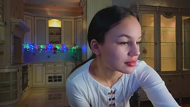 UdelaAshfield online show from 23, 12, 2024