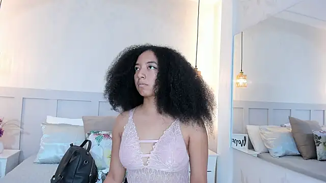 NAHOMI MILLER online show from 18, 2, 2026