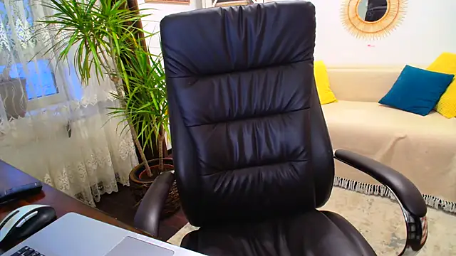 Snapshot of AmashaSiri chatting on 6, 2, 2025 AmashaSiri online show from 6, 2, 2025