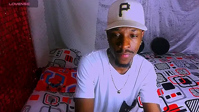 Snapshot of Aroonpapisex chatting on 2, 12, 2024 Aroonpapisex online show from 2, 12, 2024