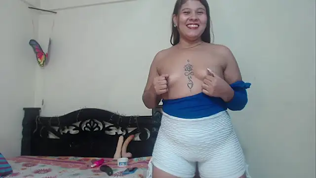 Snapshot of Stylevoluptuousvycky chatting on 16, 2, 2025 Stylevoluptuousvycky online show from 16, 2, 2025