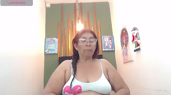 Snapshot of renata_milf_ chatting on 20, 12, 2024 renata milf online show from 20, 12, 2024