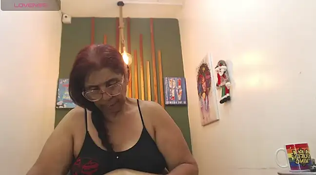 Snapshot of renata_milf_ chatting on 21, 12, 2024 renata milf online show from 21, 12, 2024