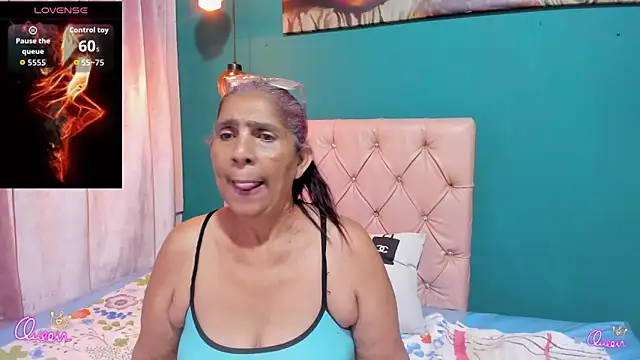 renata milf  online show from 14, 5, 2026
