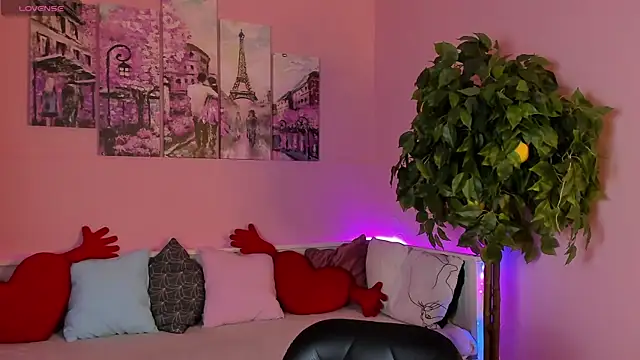 Snapshot of Katty_Lights chatting on 3, 10, 2025 Katty Lights online show from 3, 10, 2025