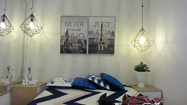 Theia moon online show from 9, 12, 2024