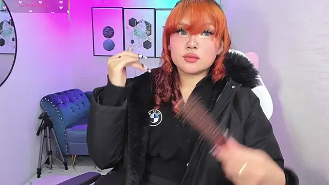 Snapshot of Theia_moon chatting on 27, 2, 2026 Theia moon online show from 27, 2, 2026