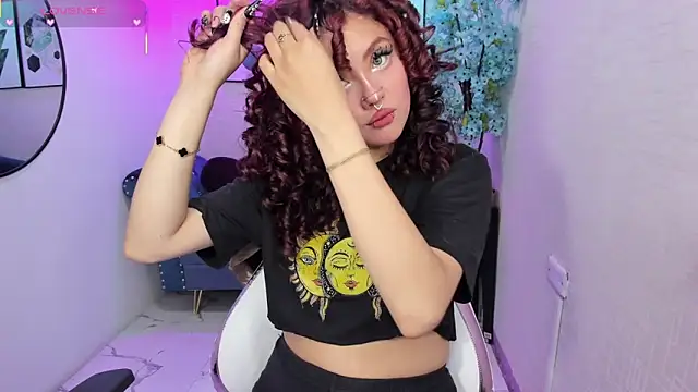 Snapshot of Theia_moon chatting on 17, 3, 2026 Theia moon online show from 17, 3, 2026