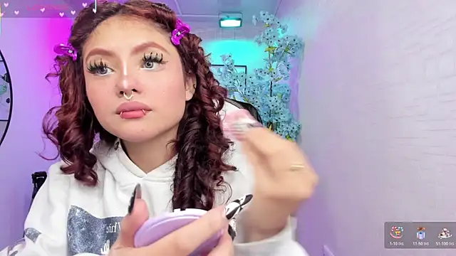 Snapshot of Theia_moon chatting on 23, 3, 2026 Theia moon online show from 23, 3, 2026