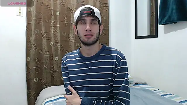 Snapshot of Thhiago_tay chatting on 29, 9, 2025 Thhiago tay online show from 29, 9, 2025