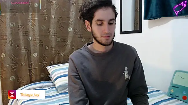 Snapshot of Thhiago_tay chatting on 2, 10, 2025 Thhiago tay online show from 2, 10, 2025