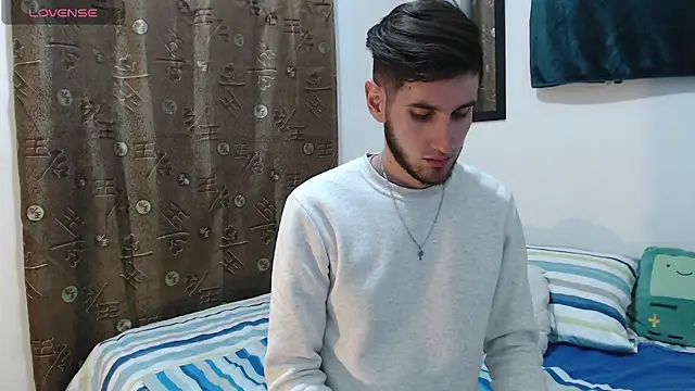 Snapshot of Thhiago_tay chatting on 15, 10, 2025 Thhiago tay online show from 15, 10, 2025