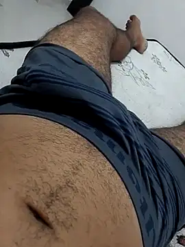 Snapshot of Leleko1997 chatting on 30, 10, 2025 Leleko1997 online show from 30, 10, 2025