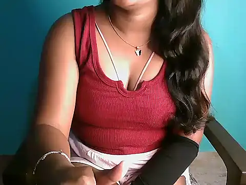 Snapshot of ursunny007 chatting on 5, 1, 2025 ursunny007 online show from 5, 1, 2025