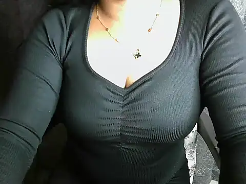 Snapshot of ursunny007 chatting on 25, 2, 2025 ursunny007 online show from 25, 2, 2025