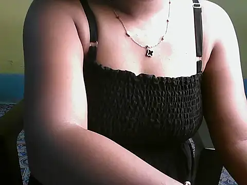Snapshot of ursunny007 chatting on 13, 3, 2025 ursunny007 online show from 13, 3, 2025