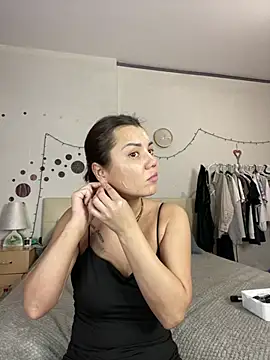 MiraMiss online show from 28, 1, 2025