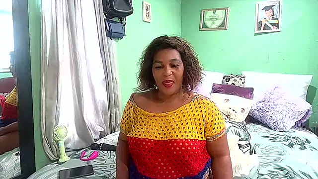 Snapshot of SexyEbony37X chatting on 8, 2, 2026 SexyEbony37X online show from 8, 2, 2026