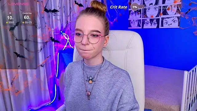 Snapshot of VioletShine chatting on 26, 10, 2025 VioletShine online show from 26, 10, 2025