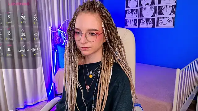 Snapshot of VioletShine chatting on 26, 11, 2025 VioletShine online show from 26, 11, 2025